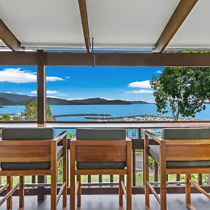 Sailor's Lookout Holiday home