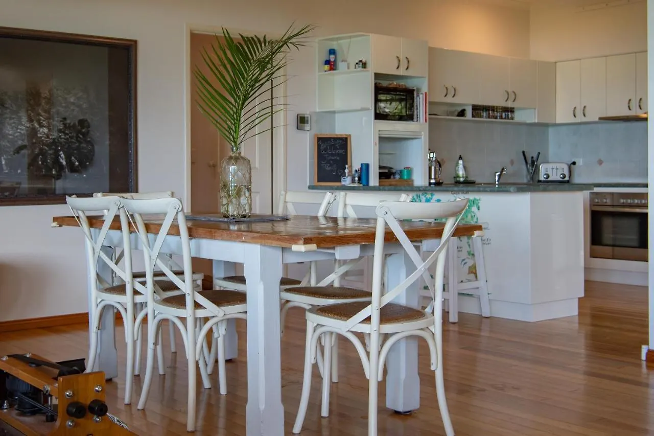 Family Resort In Great Location! Airlie Beach
